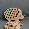 k3 Montessori Eğitici Ahşap Oyuncak – Tak Çıkar Renkli Ahşap Kirpi Oyuncak
