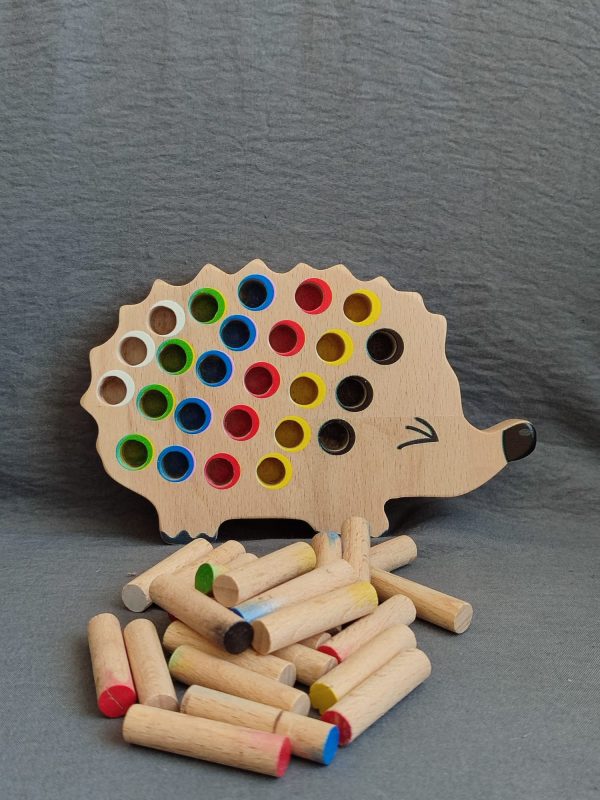 k3 Montessori Eğitici Ahşap Oyuncak – Tak Çıkar Renkli Ahşap Kirpi Oyuncak